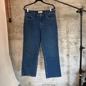 Abercrombie and Fitch Size 29 / 8 low rise baggy denim medium wash